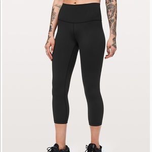 Lululemon luxtreme; high rise, crop pants, size 6